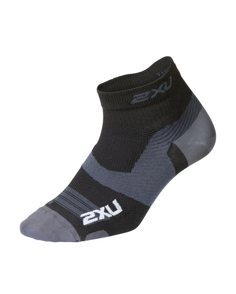 2XU Vectr Ultralight 1/4 Crew Unisex Compression Socks (Black/Titanium)