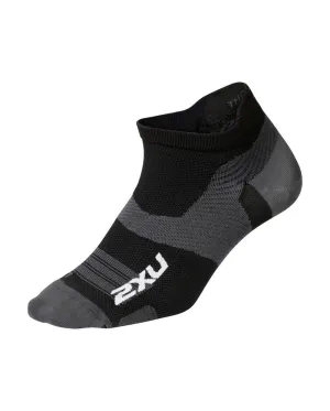 2XU Vectr Ultralight No Show Unisex Running Socks (Black/Titanium)