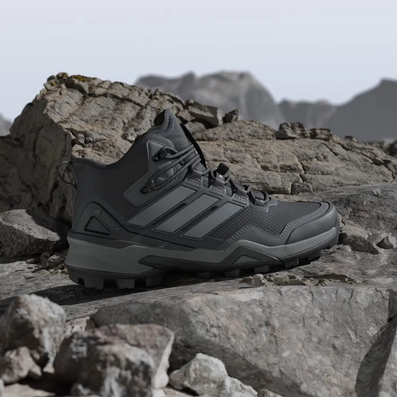 Adidas Terrex Womens Terrex Skychaser Hgiking boots Mid GTX Black