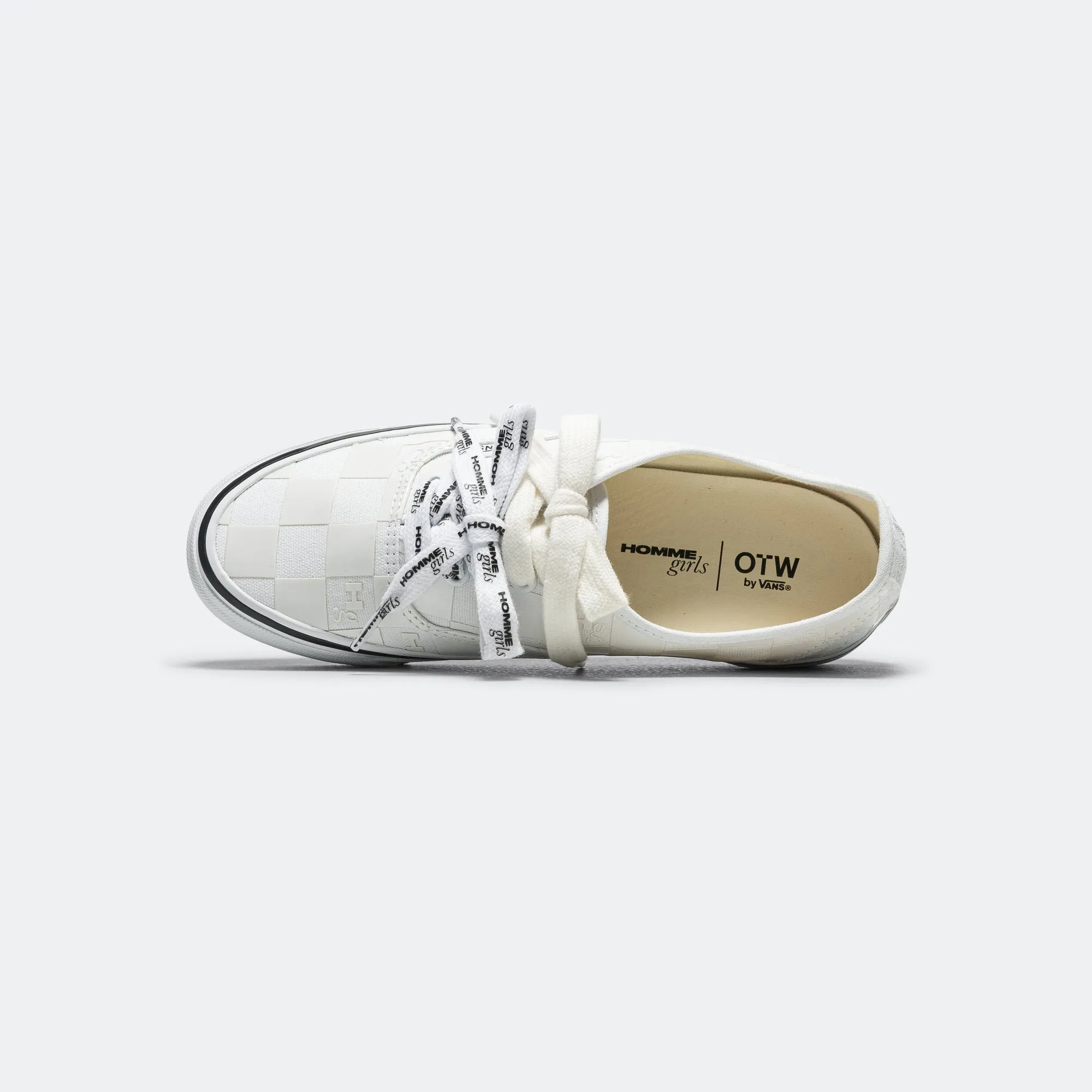 Authentic 44 x Homme Girls - Marshmallow