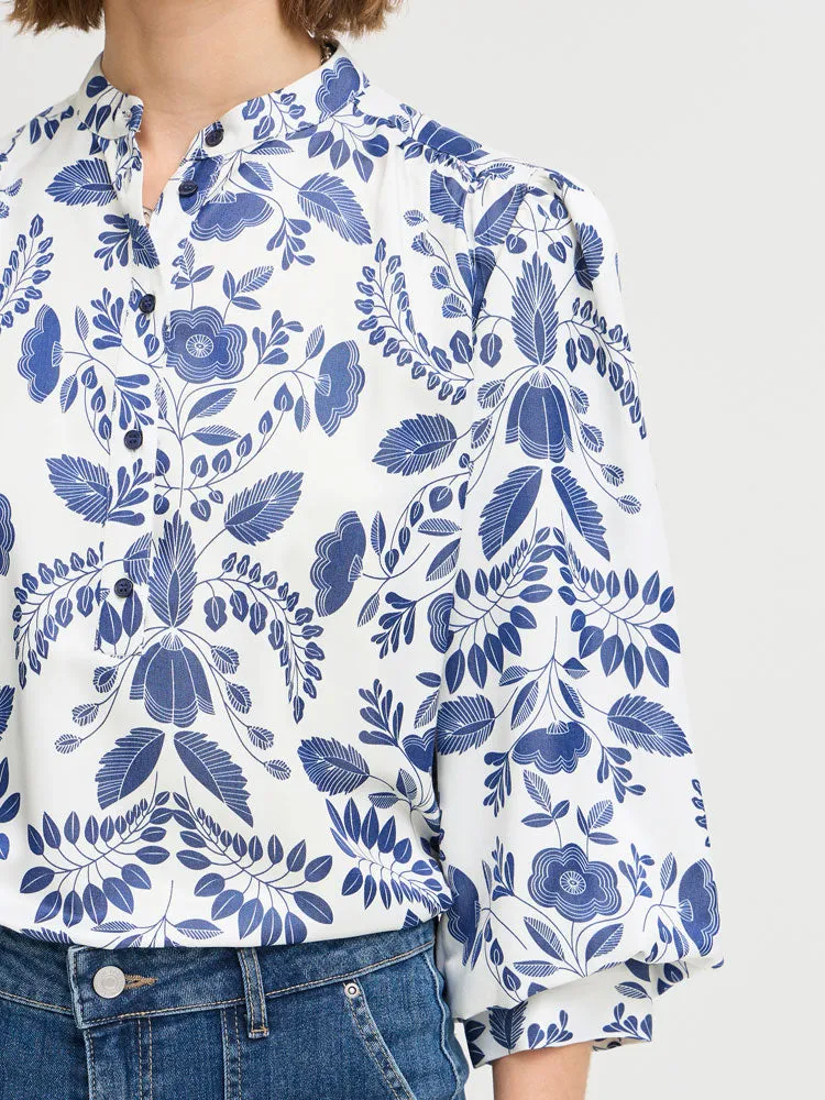 B Young ByIsolda Blouse Med Blue Flower