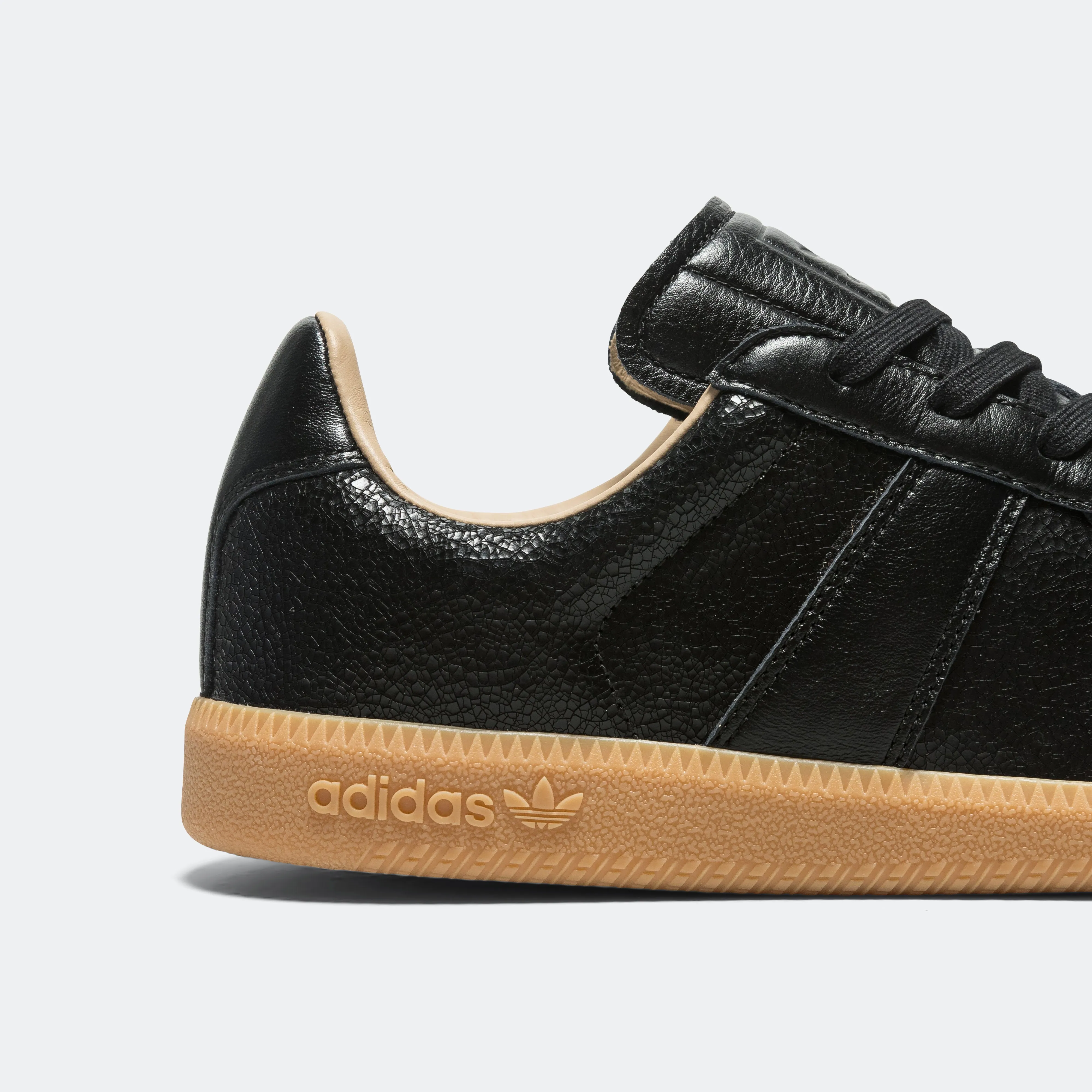 BW Army Lux - Core Black/Gum