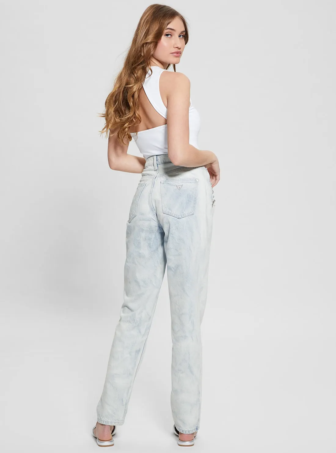 High-Rise Mom Jeans in Light Wash Guess
