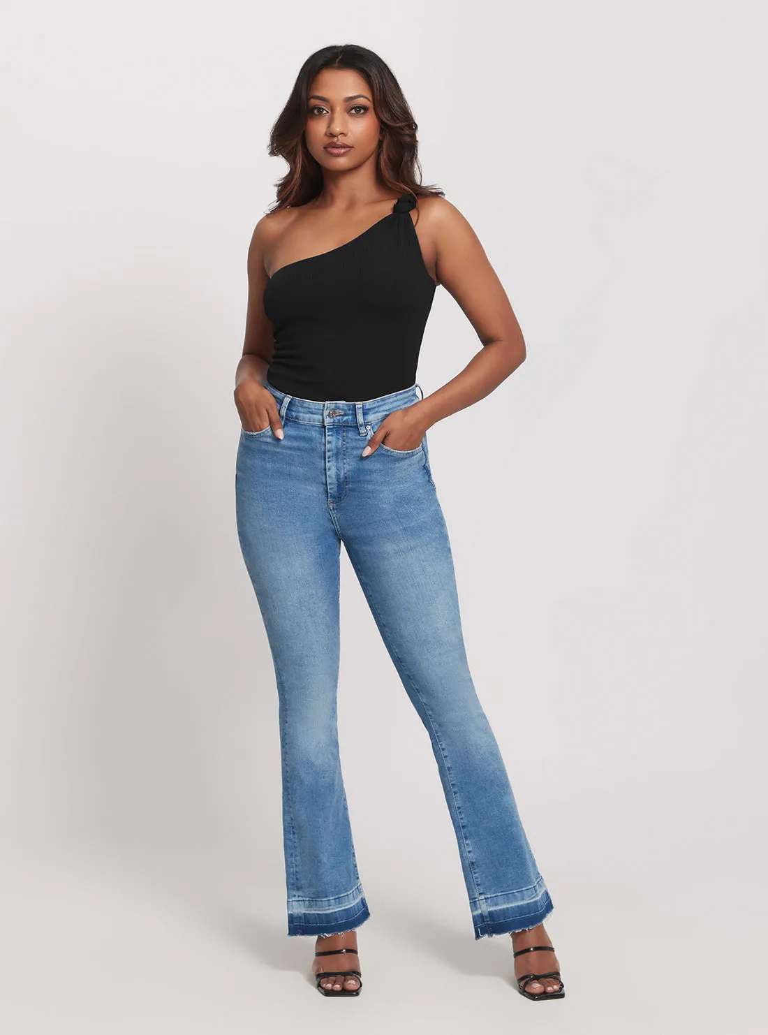 High-Rise Pop 70s Denim Jeans in Mid Wash Guess