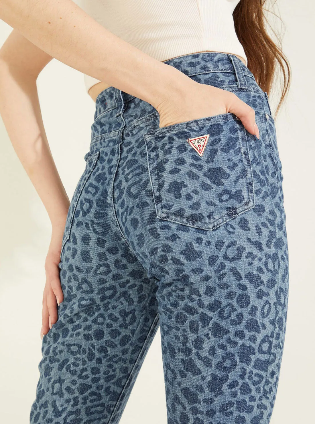 High-Rise Slim Fit Girly Denim Jeans In Leo Jade Wash Guess