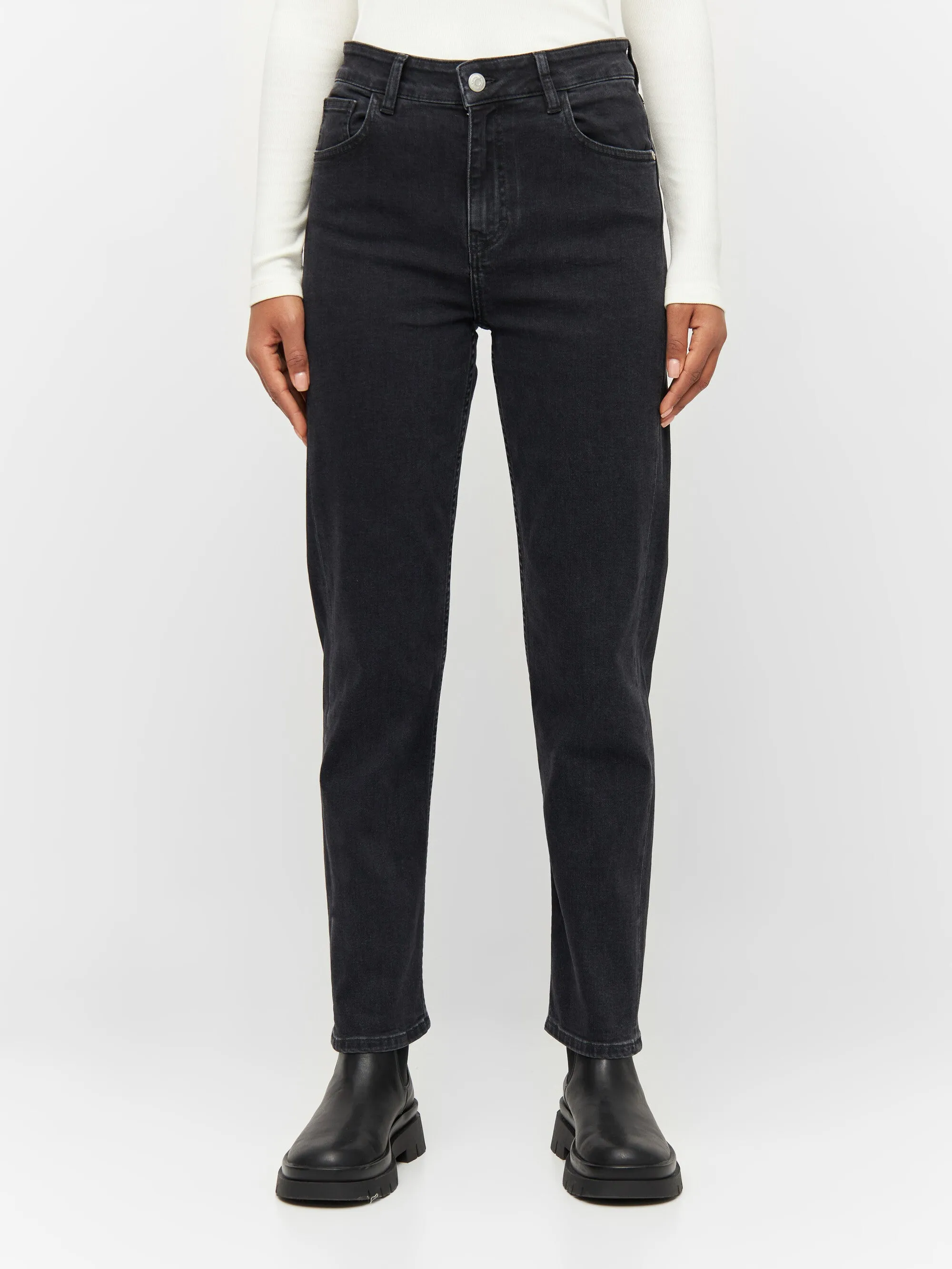 IRIS mom mid-rise rinse black 5-pocket cropped jeans - Rinse black Knowledge Cotton