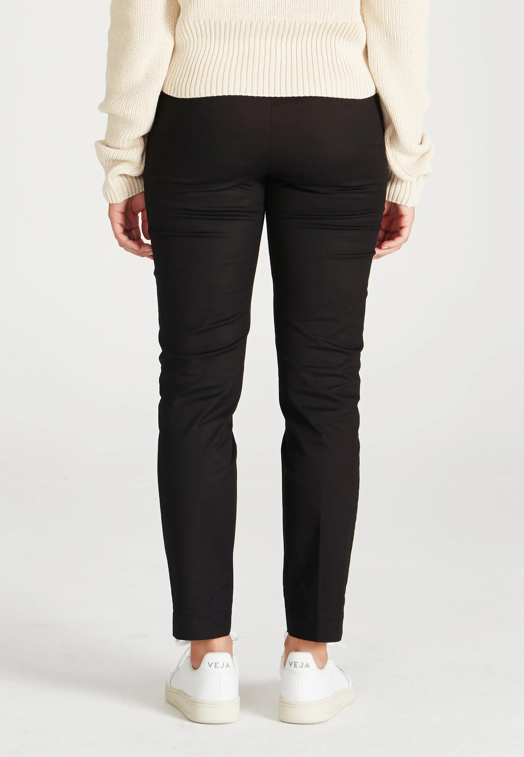 Ironing Pleat Trousers MONICA In Organic Cotton - Black Givn Berlin