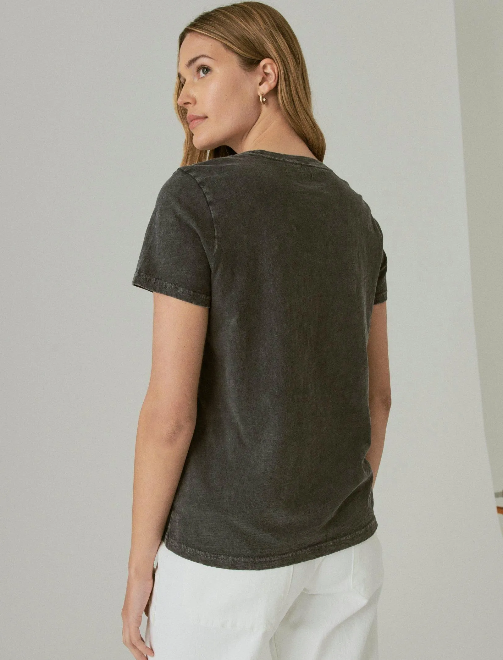Lucky Brand Womens Lucky Script Classic Crew Tee