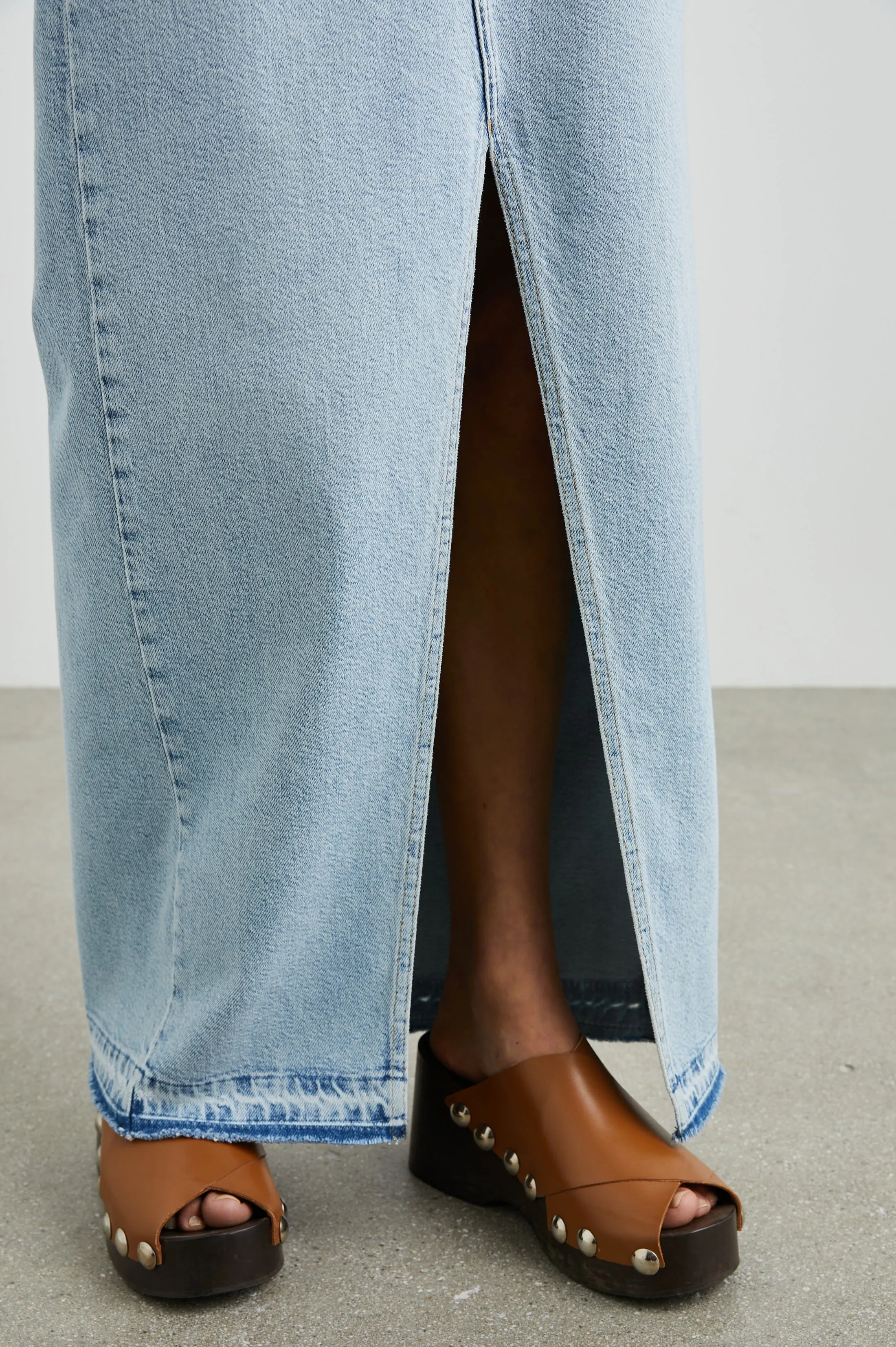 MANHATTAN SKIRT - REEF LET DOWN HEM Rails
