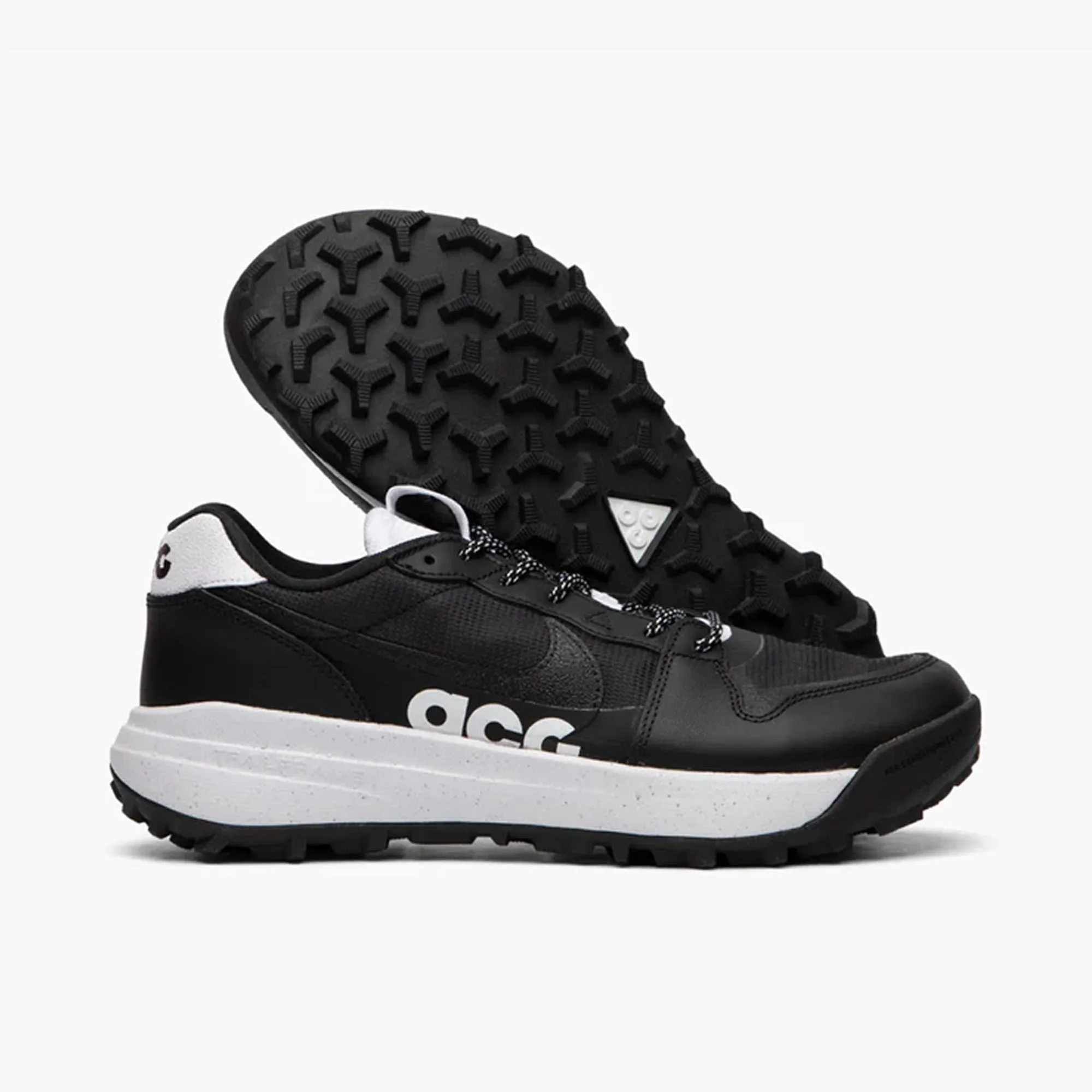 Nike ACG Lowcate Black / White