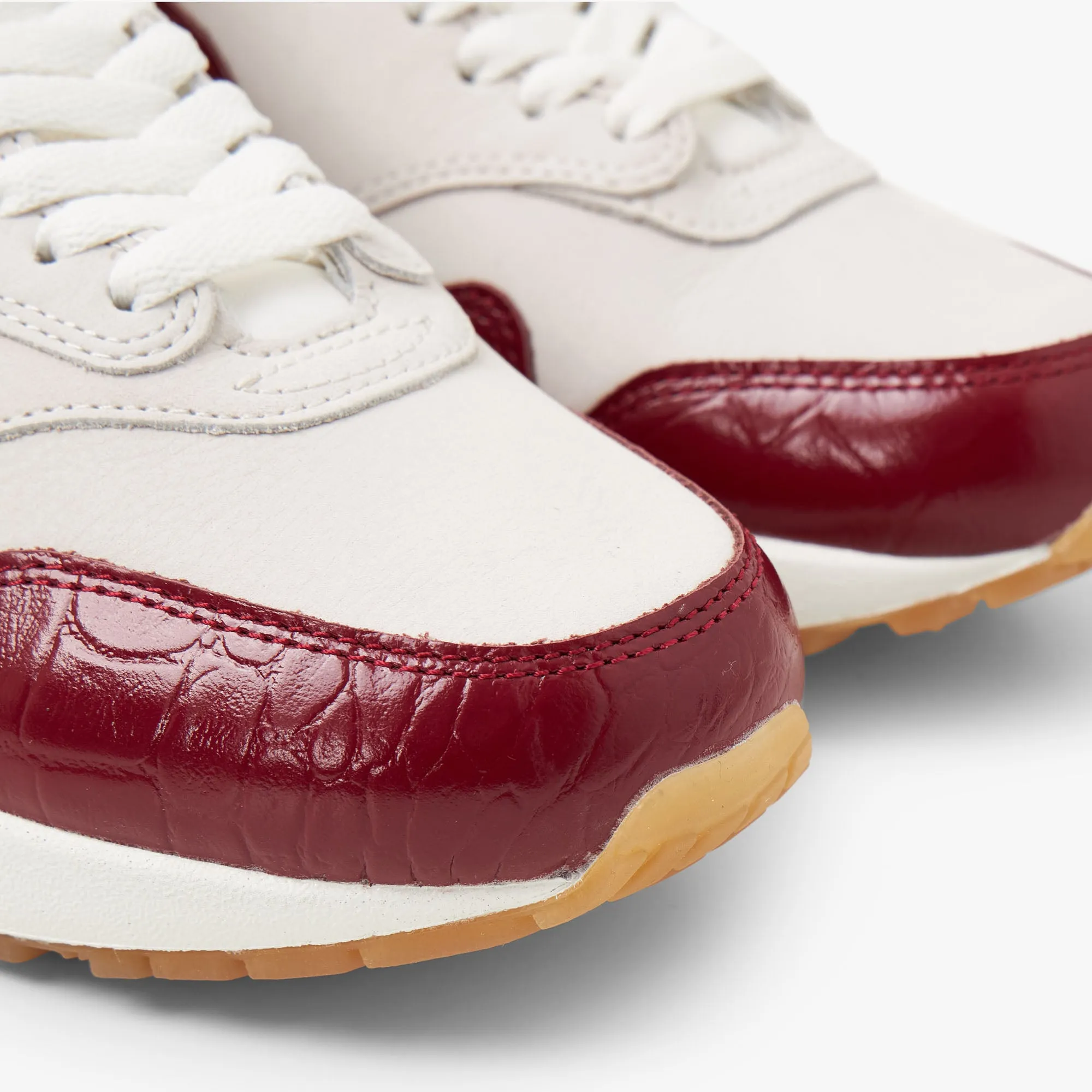 Nike Women's Air Max 1 LX Sail / Team Red - Sail