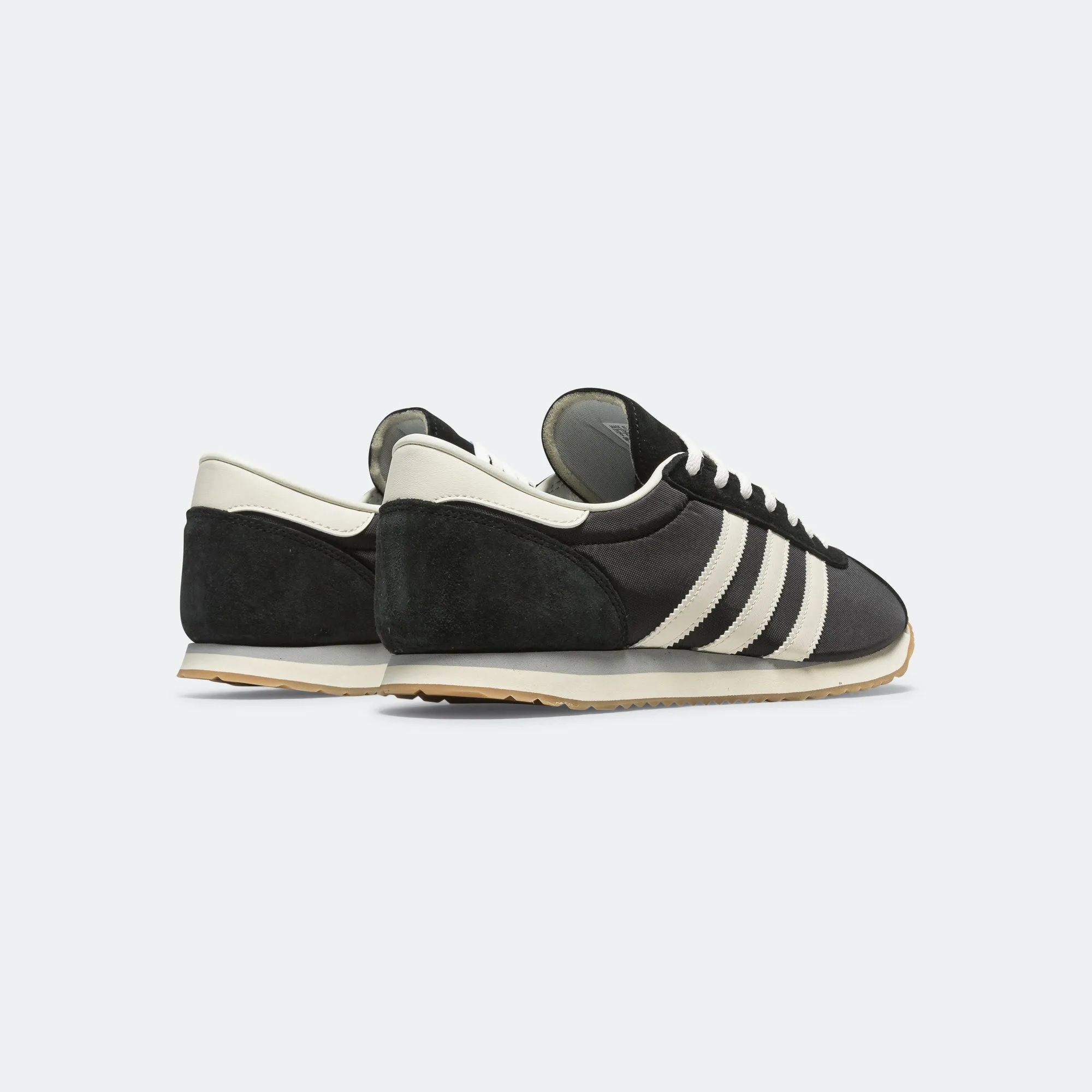 Pampanga SPZL - Core Black/Chalk White-Off White