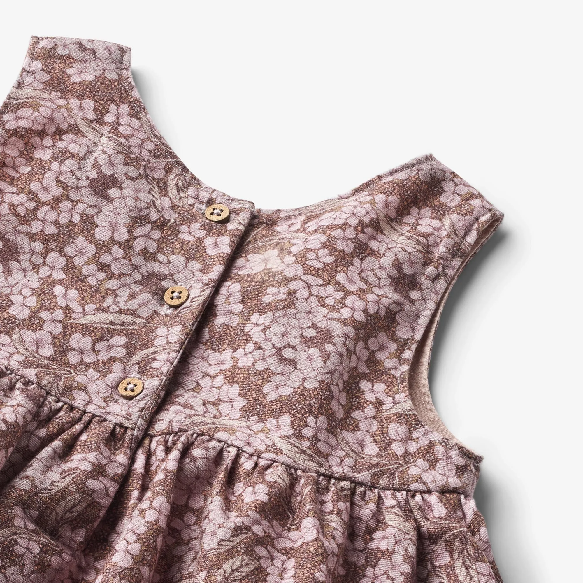 Pinafore Wrinkles Sienna - hydrangeas Wheat
